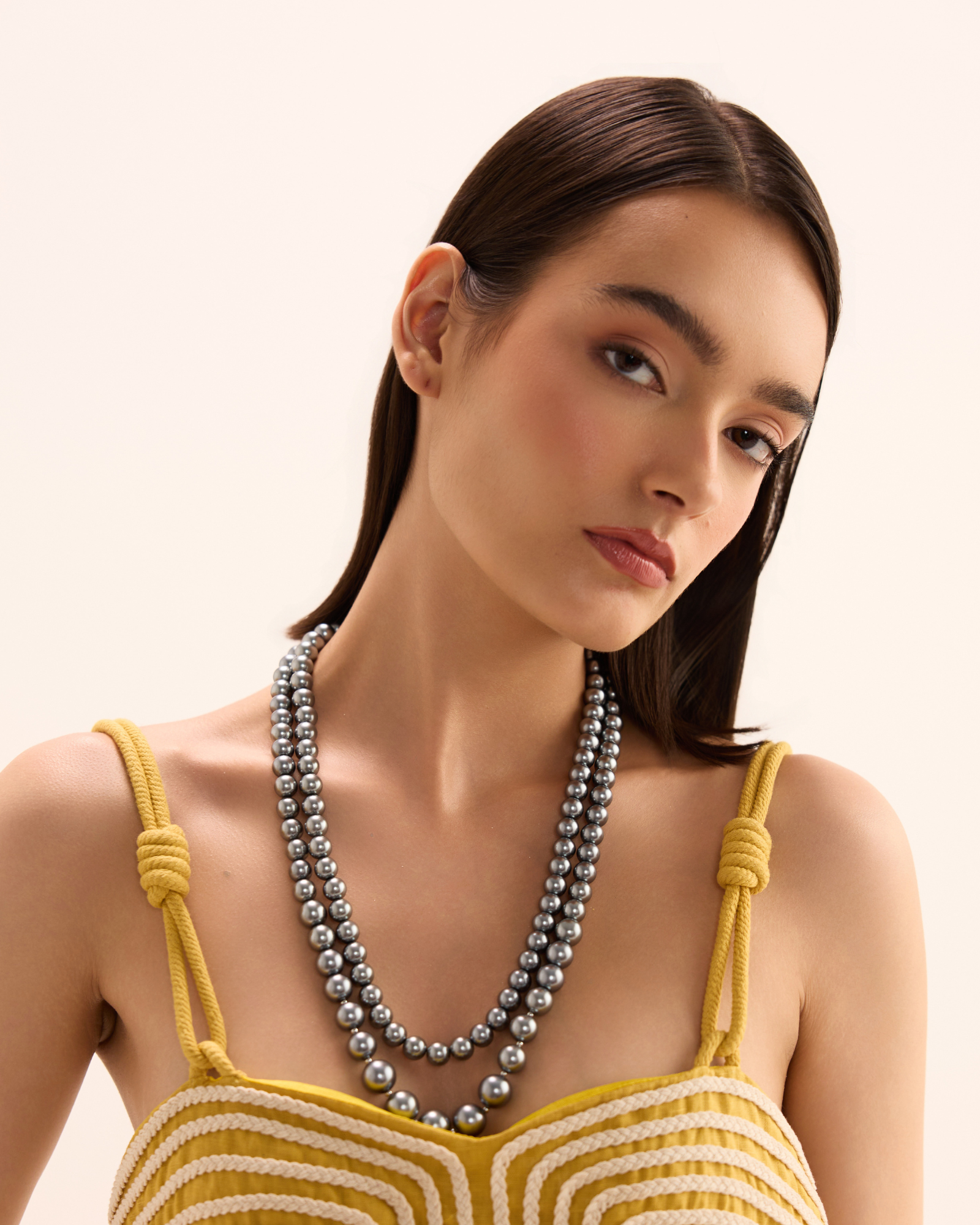 Dark Silver Pearl Necklace with Bandel