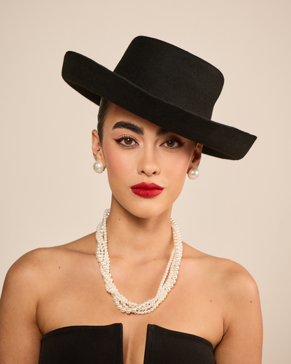 Overlapped Pearl Necklace