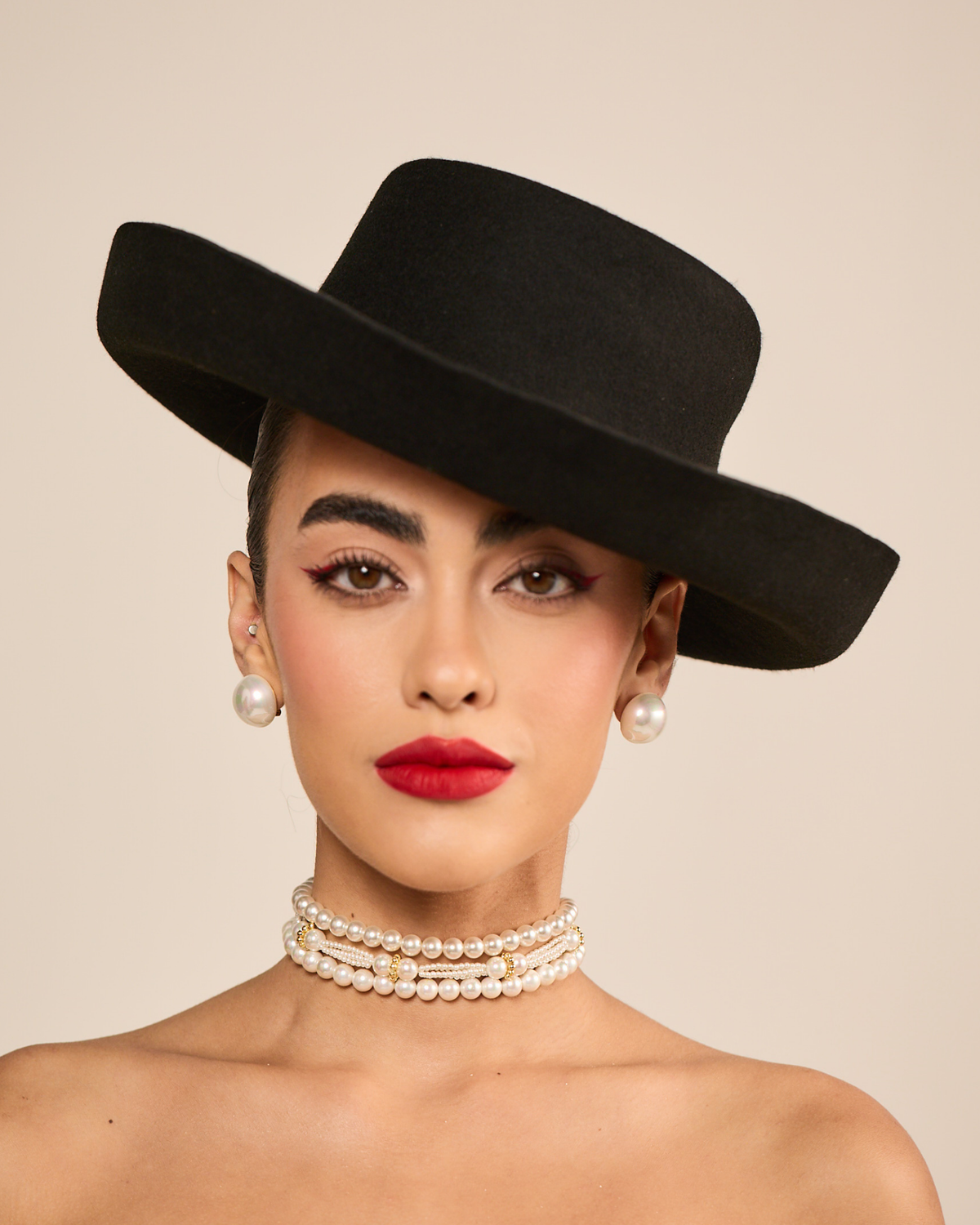 Bunched Queen Choker