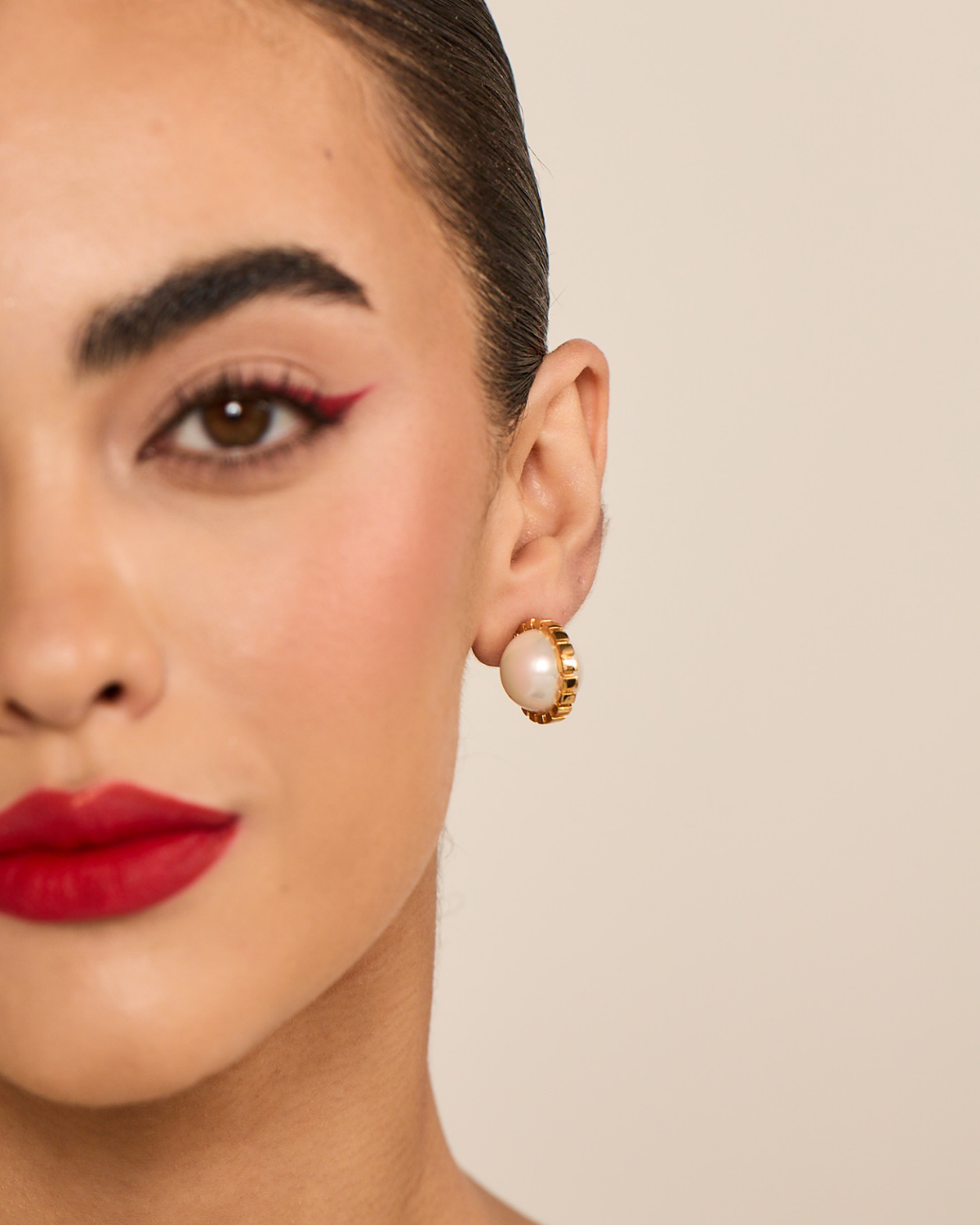 Maxi Empire Studs