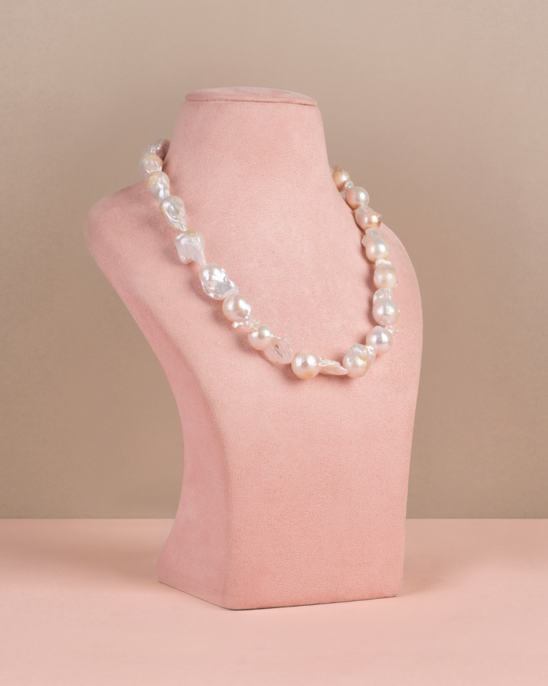 Baroque Pearl Single