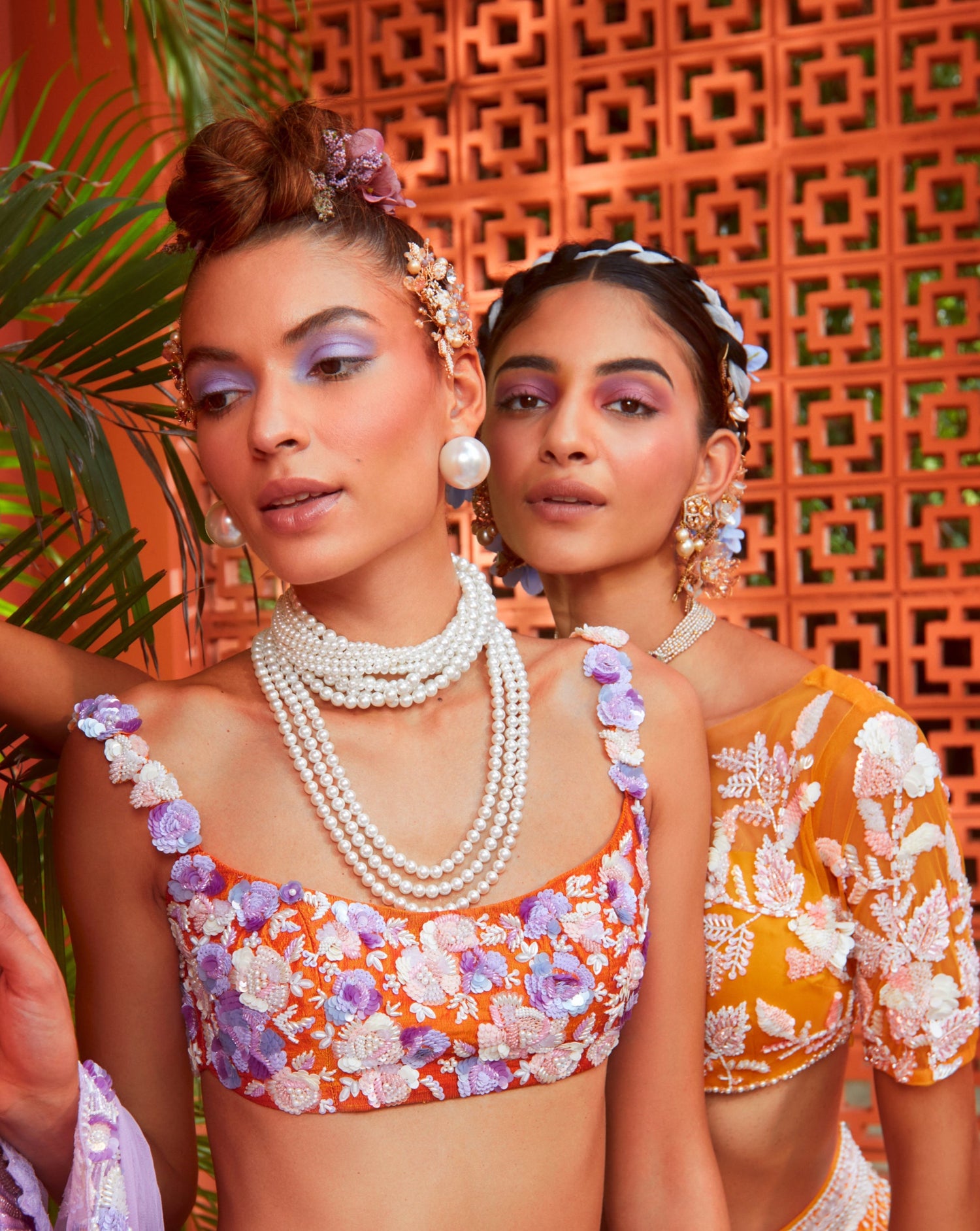 Statement Pearl Choker